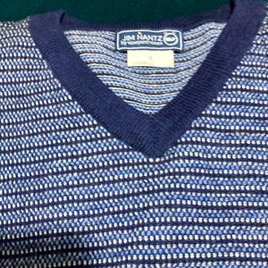 Brand new Jim Nantz by Vineyard Vine size Medium.  100% wool